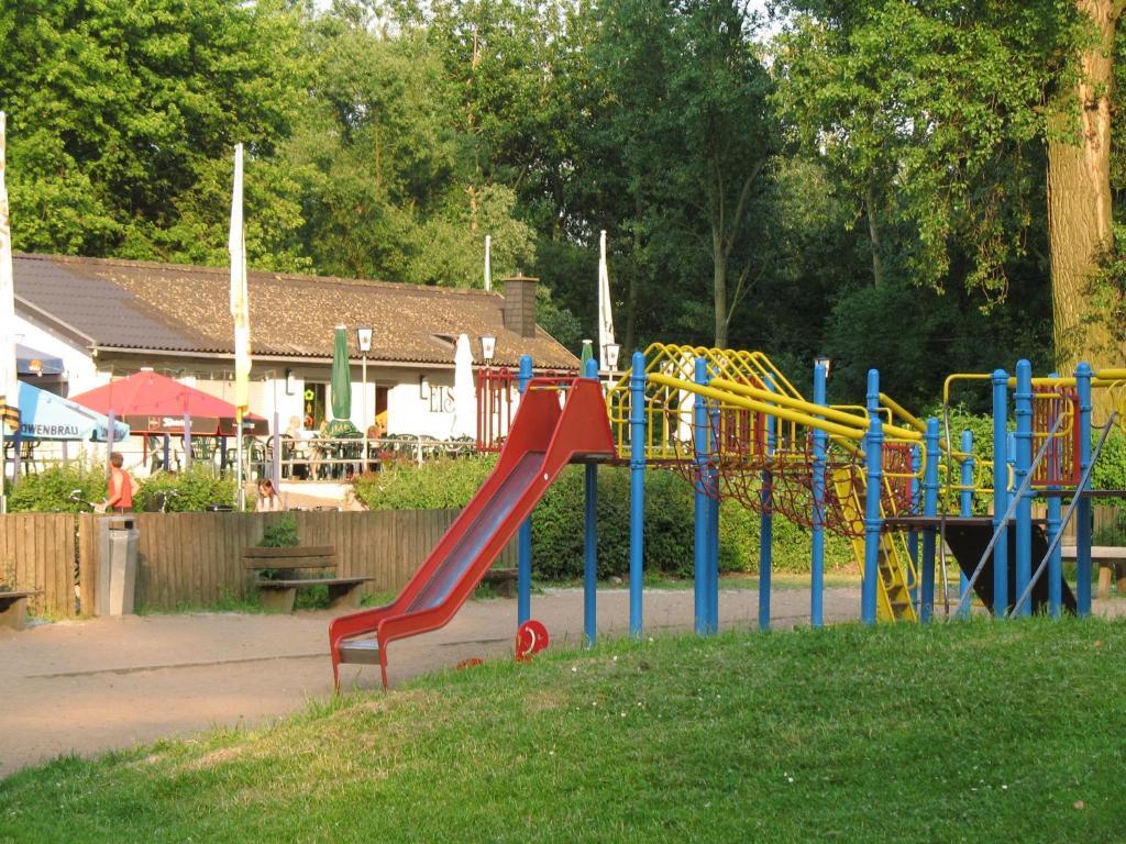 Rhein River Guesthouse - Direkt Am Rhein Leverkusen Zewnętrze zdjęcie
